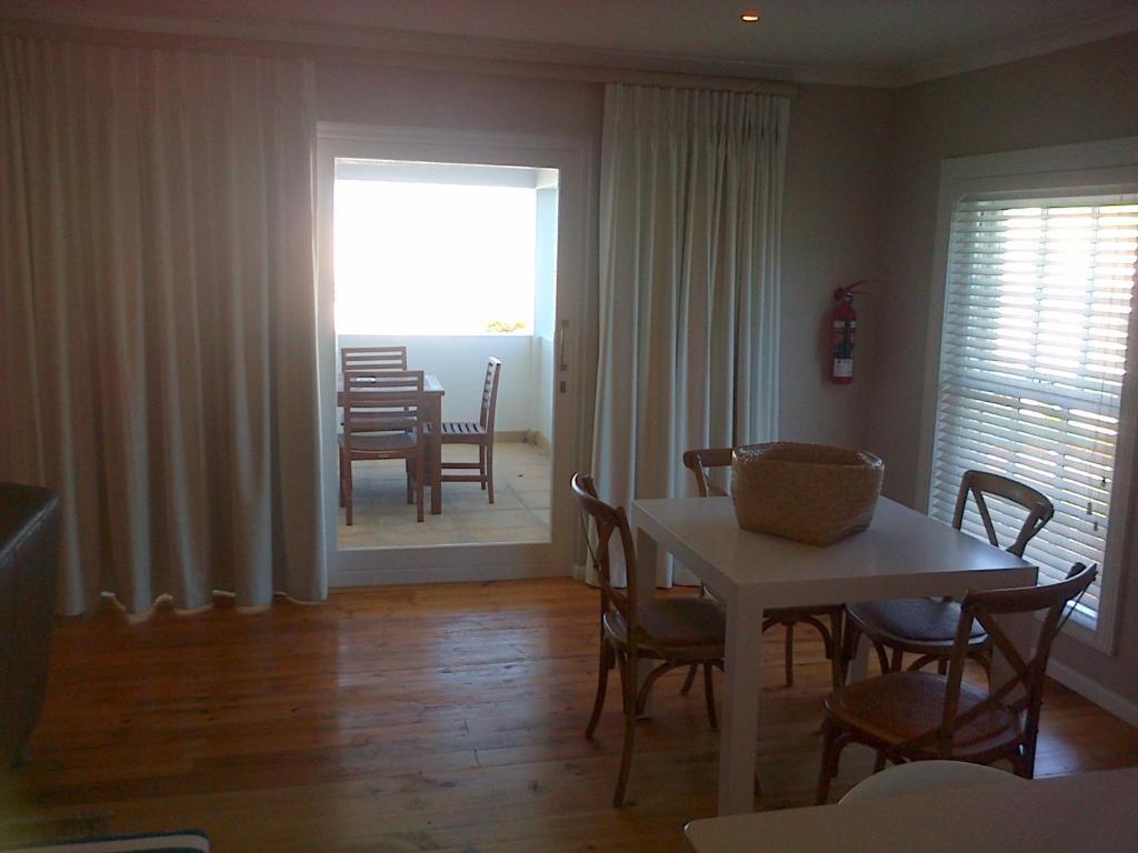 Kenjockity Self Catering Apartments Hermanus Extérieur photo